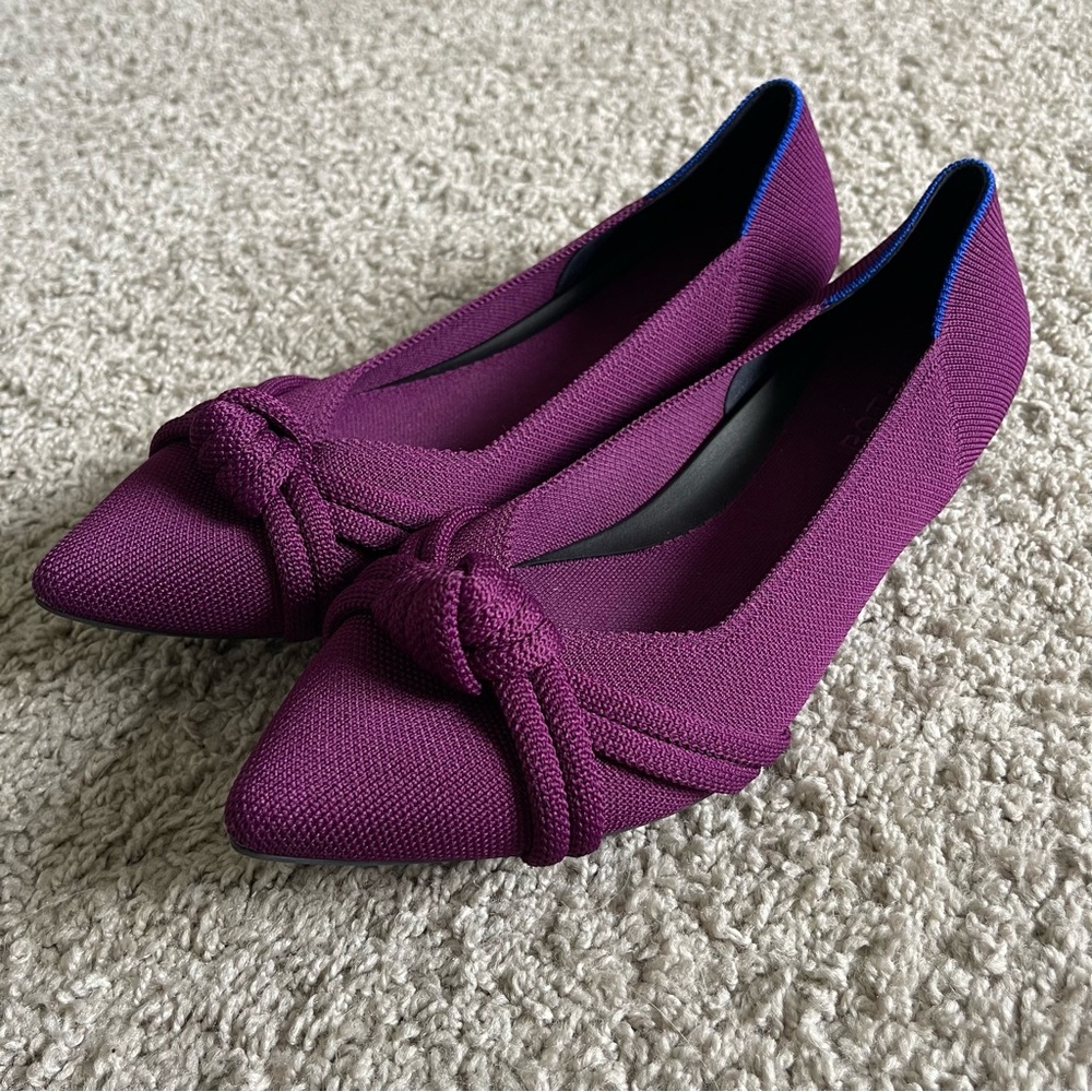 Rothy's Plum Loafers with Bow Accent

Very little wear.,,. They look new.